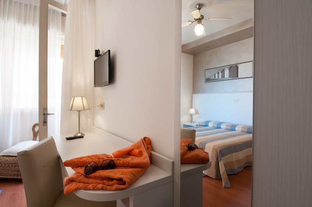 Hotel Telenia リド・ディ・イエゾロ エクステリア 写真